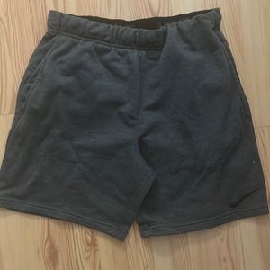 Mens Nike shorts size m